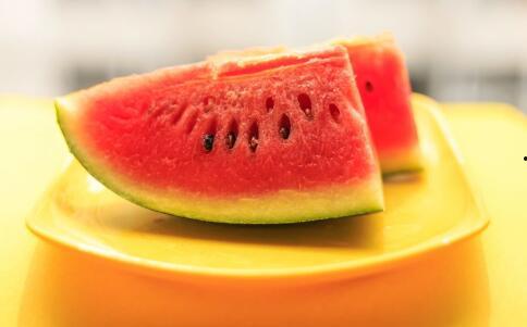 夏吃瓜造句,尽享清凉——夏吃瓜的乐趣与益处