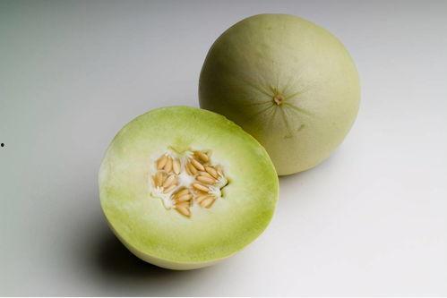 吃白兰瓜视频,视频带你领略夏日清新滋味