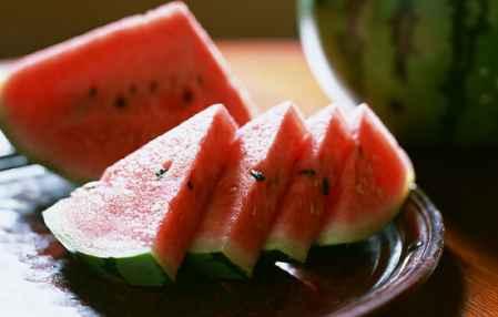 九点吃大瓜,揭秘娱乐圈幕后故事