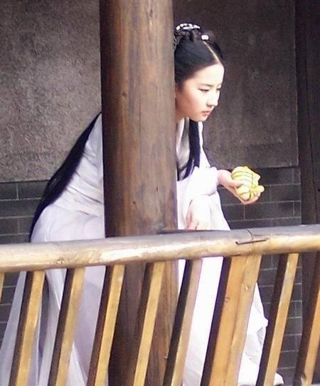 偷香窃玉-吃瓜免费,揭秘娱乐圈吃瓜免费背后的真相