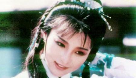 阿青吃瓜少女,揭秘少女生活点滴