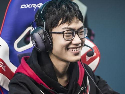 吃大瓜mc,探寻吃大瓜MC的奇幻冒险之旅 第3张 吃大瓜mc,探寻吃大瓜MC的奇幻冒险之旅 第3张