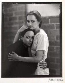 美国明星吃瓜图片,揭秘明星们的日常生活趣事  第1张