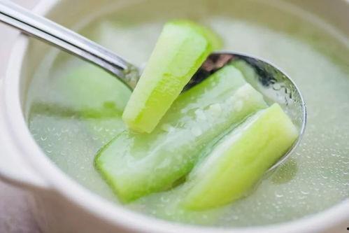 吃蜜瓜有股苦味,揭秘甜蜜背后的苦涩真相 第3张 吃蜜瓜有股苦味,揭秘甜蜜背后的苦涩真相 第3张