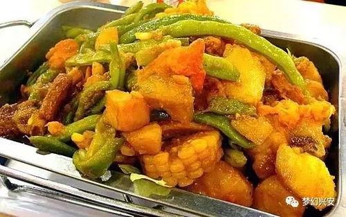 东北特色吃瓜场景,瓜香四溢,欢声笑语满园春 第3张 东北特色吃瓜场景,瓜香四溢,欢声笑语满园春 第3张