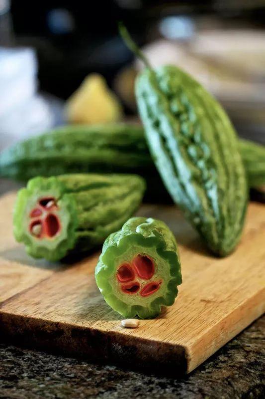 甲丙吃瓜,品味夏日悠闲生活  第3张