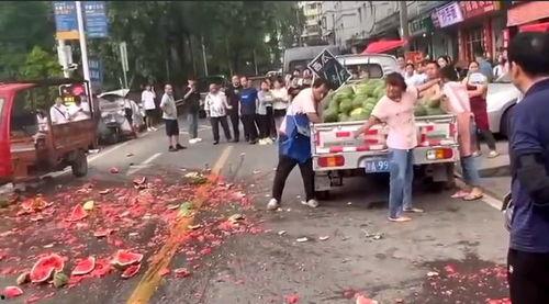 滕州吃瓜事件学生被打,学生被打引发社会关注  第2张