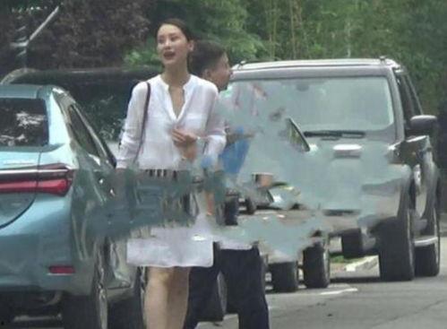 保安开门吃瓜,意外揭开小区神秘事件  第3张