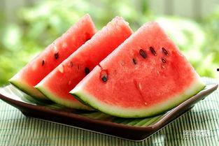 吃蜜瓜伤胃吗,蜜瓜美味却伤胃？揭秘蜜瓜对胃部的影响