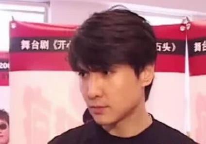 吃瓜男主播漂亮,揭秘吃瓜男主播的美丽蜕变之路